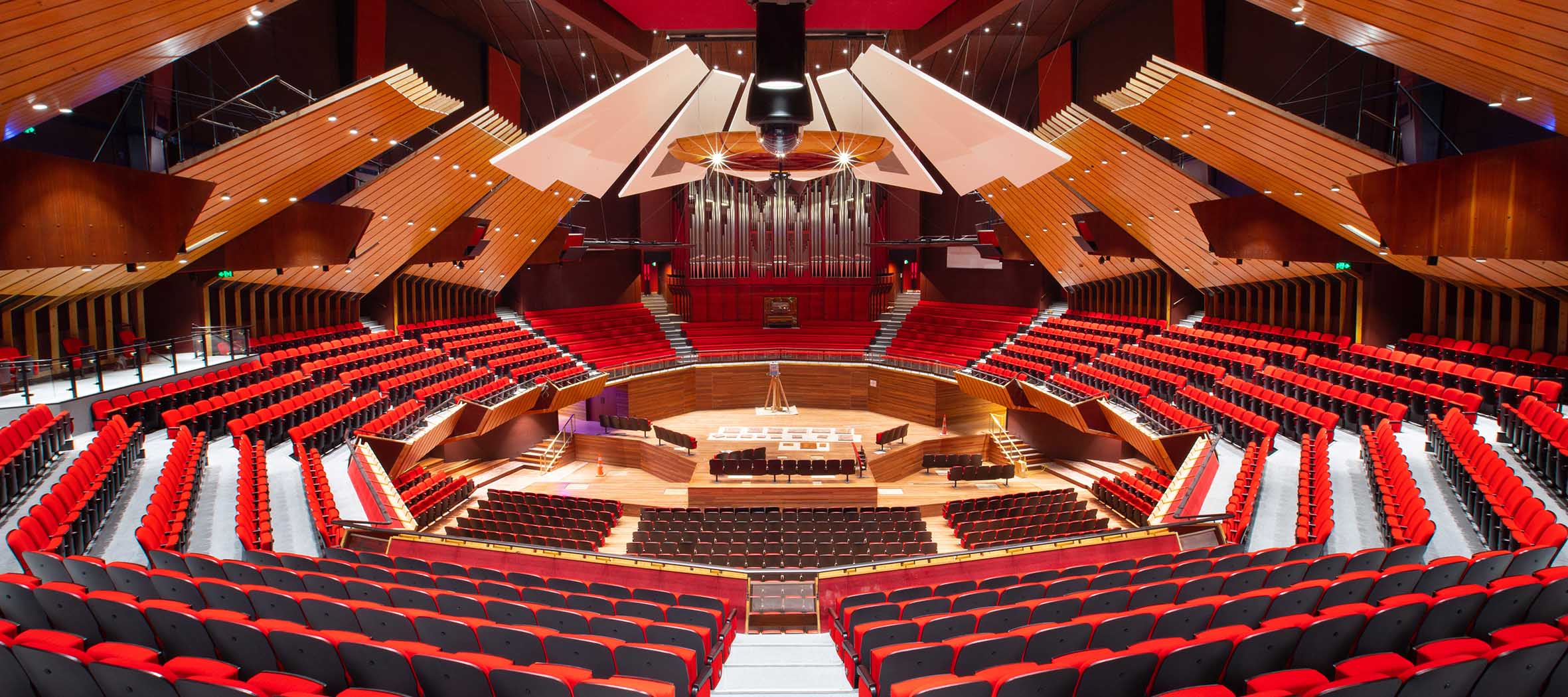 TOWNHALL T3 2